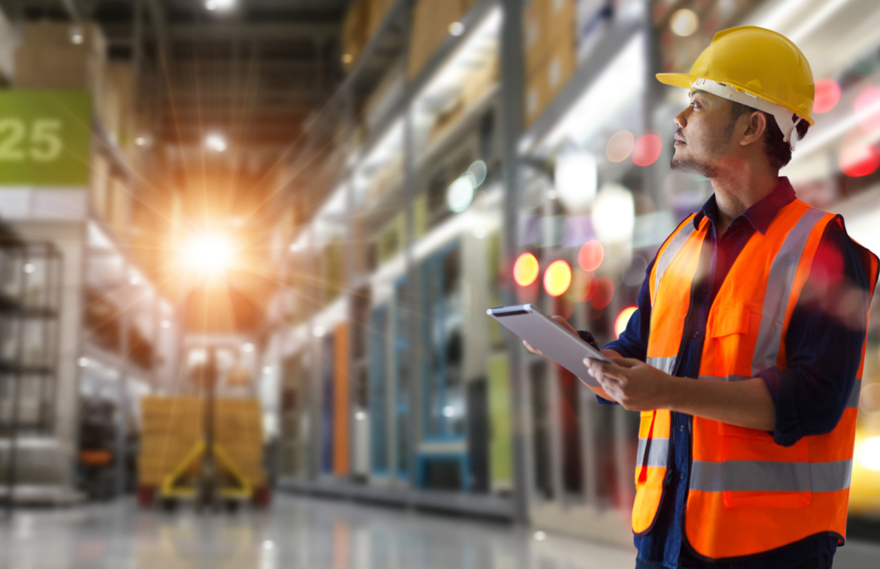 Manager warehouse. Worker checking and loading products and tracking delivery with a tablet on global network. Import export. Smart logistics and transportation concept.