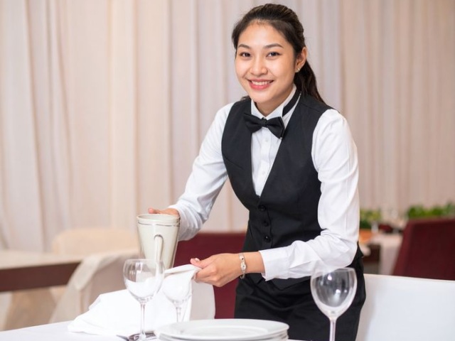Catering Courier