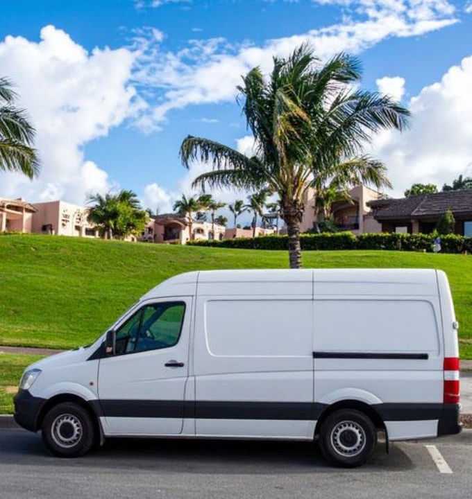 Hotels & Resorts Courier